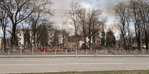 Le pape François appelle à prier en mai pour Marioupol, la « ville de Marie »