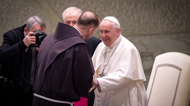 POPE-FRANCIS-AUDIENCE-Antoine-Mekary-ALETEIA