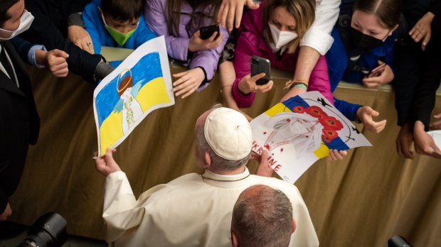 POPE-FRANCIS-AUDIENCE-Antoine-Mekary-ALETEIA