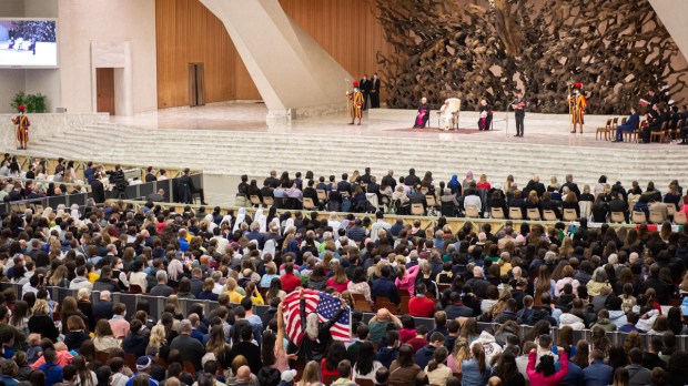 POPE-FRANCIS-AUDIENCE-Antoine-Mekary-ALETEIA