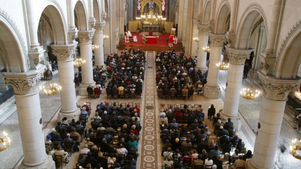 messe-nef-godong-FR147189C.jpg