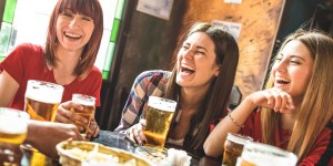Voici un jeu qui va définitivement transformer vos apéros