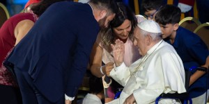 Ces cinq « petits pas » que le Pape propose aux familles