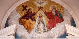 Pourquoi le mois du rosaire est-il en octobre et non en mai ?