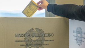 ELECTIONS-ITALIE-AFP-075_dicola-italians220925_npWtJ.jpg