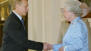 PUTIN-ELIZABETH-II-AFP-000_PAR2003062718408.jpg