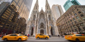 Revue de presse : Les États-Unis manquent-ils de saints ?
