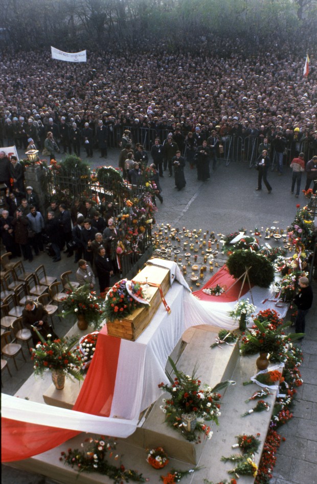 Jerzy Popieluszko funeral