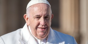 Le pape François clarifie ses propos sur l&rsquo;homosexualité