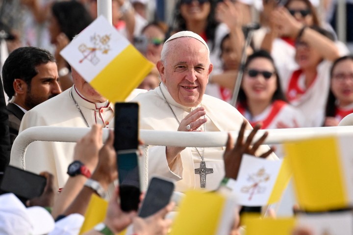 Pope-Francis-arrives-to-celebrate-an-open-air-mass-at-Bahrain-National-Stadium-in-Riffa-AFP