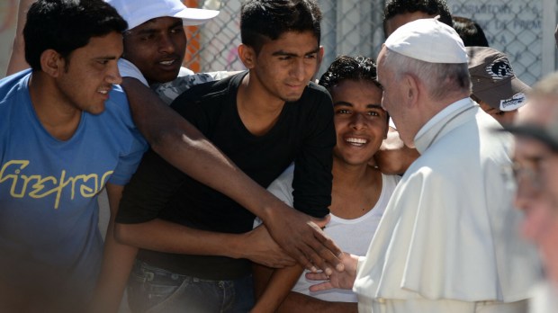 papież Franciszek spotkał się na Cyprze z imigrantami
