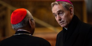 Ce que contiennent les mémoires de Mgr Gänswein, le secrétaire de Benoît XVI
