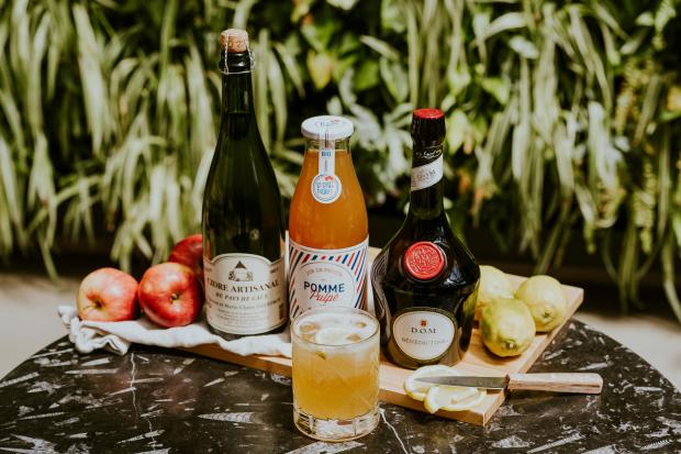 COCKTAIL BENEDICTINE