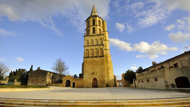 CHURCH-Avignonet-Lauragais-shutterstock_216345625.jpg