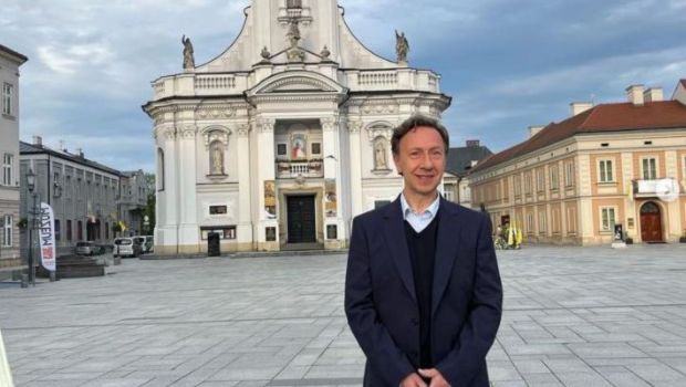 STEPHANE-BERN-CAPTURE-INSTAGRAM.jpg