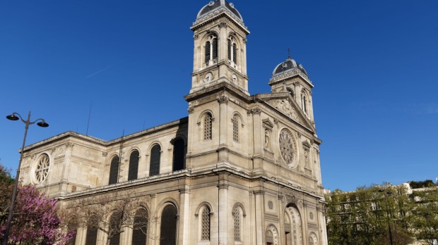 eglise-saint-francois-xavier-paris.jpg