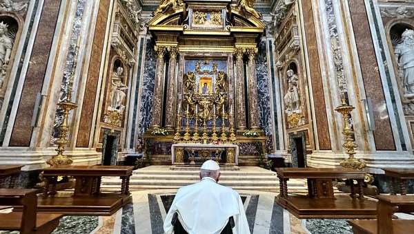 Corner Item Image - Sainte-Marie Majeure, basilique de cœur du pape François