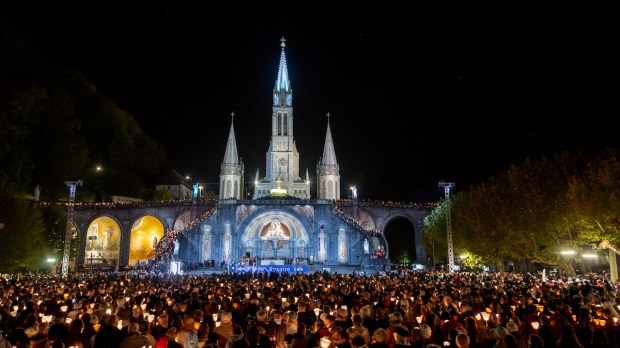 Le Pèlerinage du Rosaire Lourdes