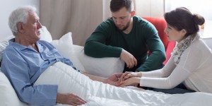 Que dire à un proche en fin de vie ? Sept pistes pour vivre ce temps en vérité