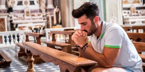 La prière du “Credo” en latin