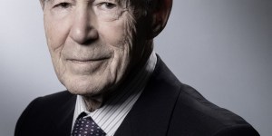 Faut-il canoniser Robert Badinter ?