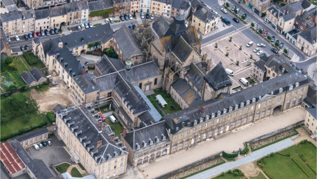 EVRON-MAYENNE-shutterstock