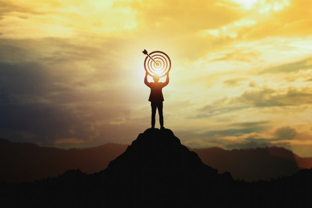 PERFORMANCE-MANAGEMENT-shutterstock